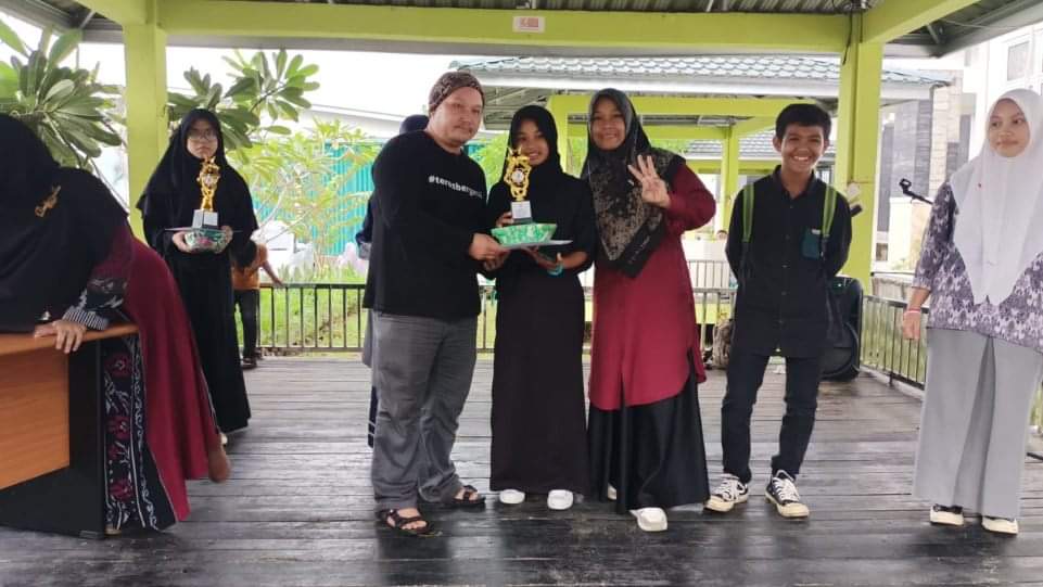 FPL Pasaman Barat Rayakan Bulan Bahasa 2022 Lewat Lomba Baca Puisi dan Bercerita Antar Pelajar