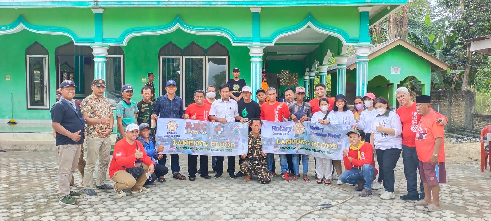 ARC Indonesia  Beri Bantuan Pada Warga Terdampak Banjir di Lampung Selatan