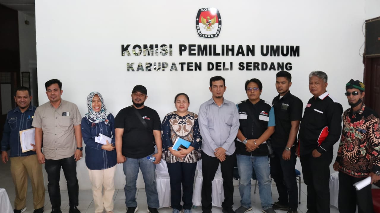 Formapera Lakukan Unjuk Rasa di Depan Kantor KPU Kabupaten Deliserang. Ada apa?