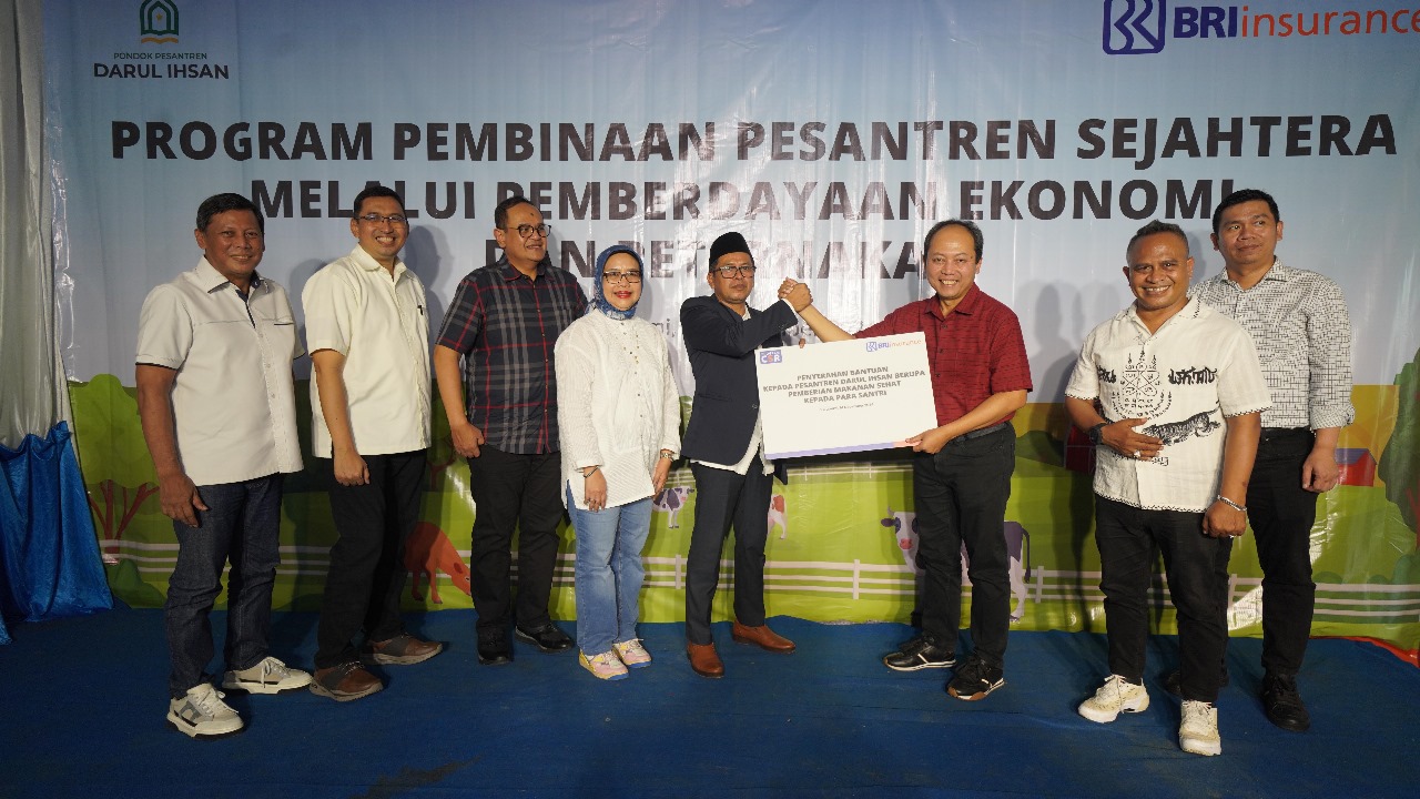 Dorong Peningkatan Ekonomi Pesantren, BRI Insurance Luncurkan Program CSR Terpadu Di Bidang Peternakan Dan Pangan