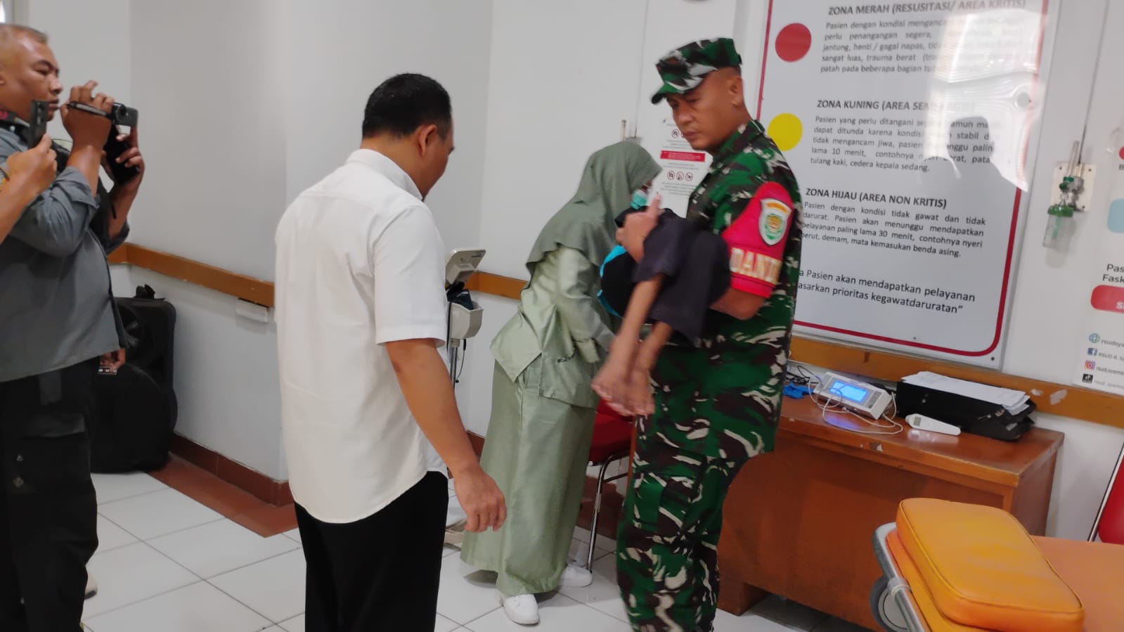 Dandim 0607/Kota Sukabumi Berikan Pertolongan Anak Sakit Gizi Buruk di Gunungguruh