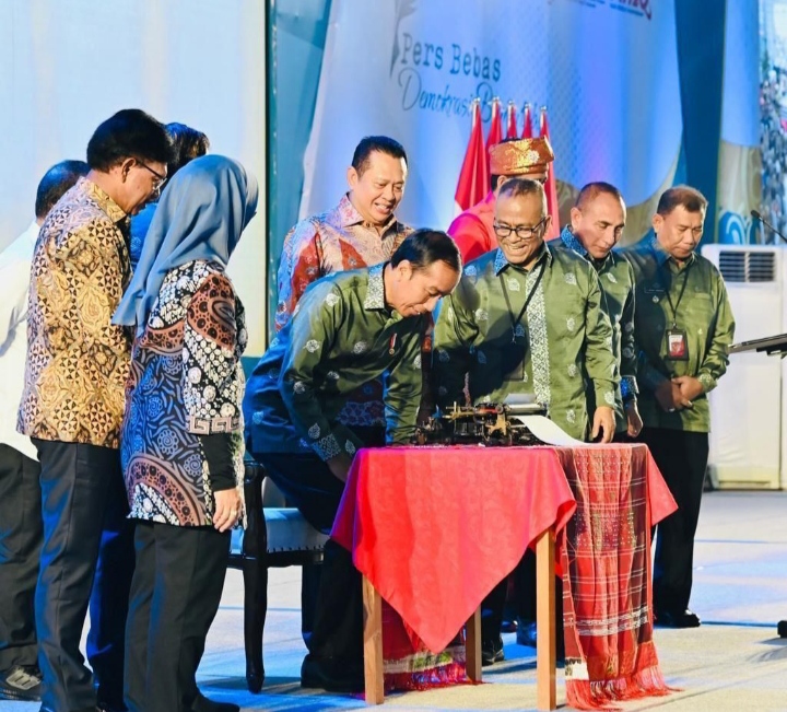 Presiden: Media Arus Utama Harus Mampu Pertahankan Kebenaran